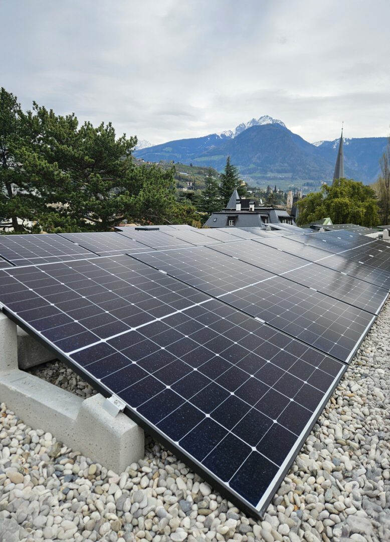 KUNTERBUNT G.M.B.H. - Merano, Italy